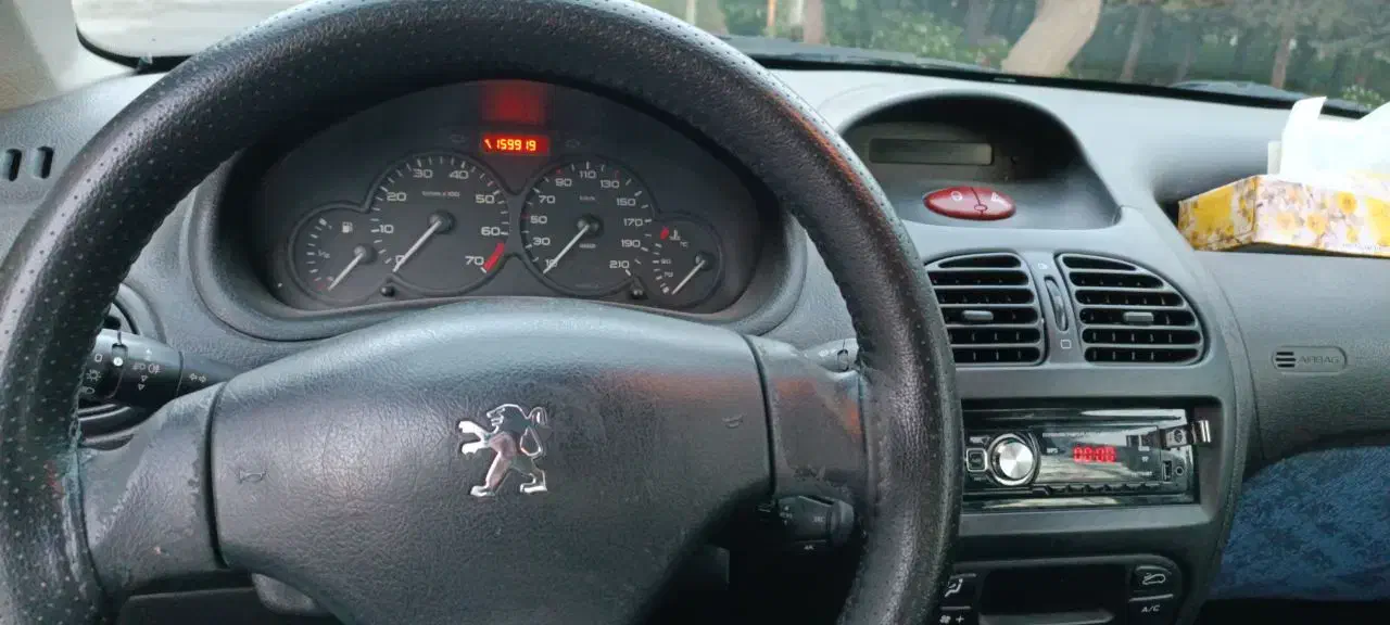 پژو ۲۰۶ صندوق دار v8 - 1385