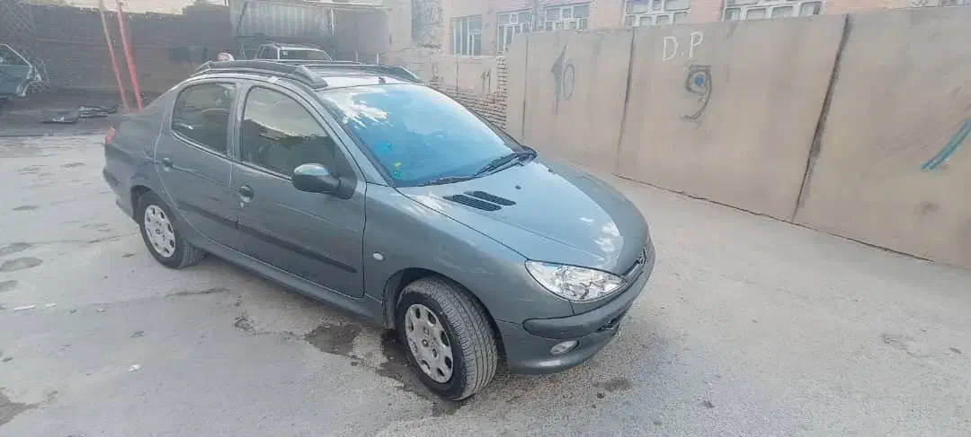 پژو ۲۰۶ صندوق دار v8 - 1392