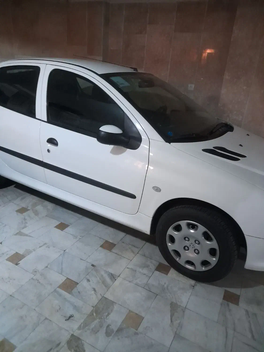 پژو ۲۰۶ صندوق دار v8 - 1396