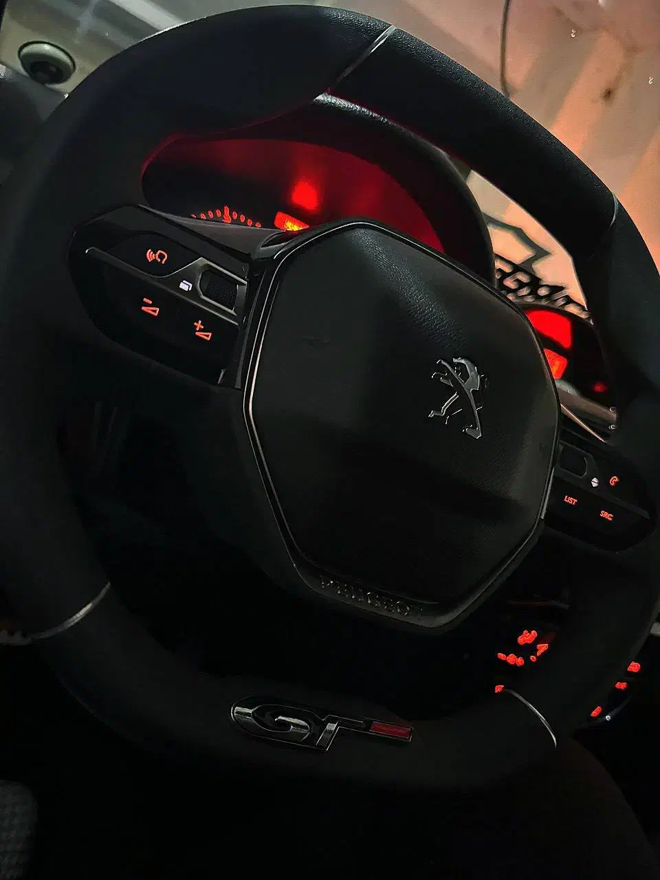 پژو ۲۰۶ صندوق دار v8 - 1394