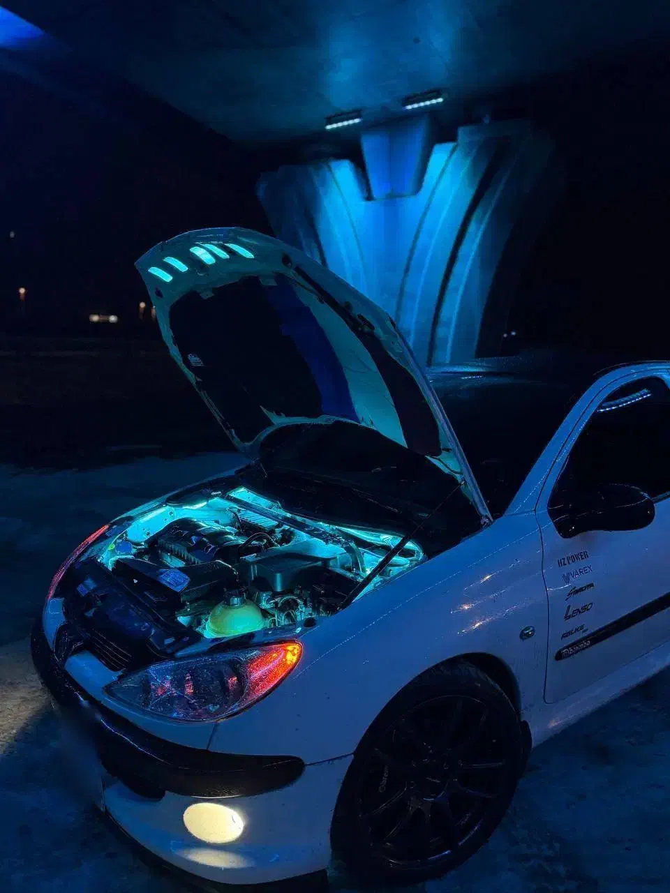 پژو ۲۰۶ صندوق دار v8 - 1394