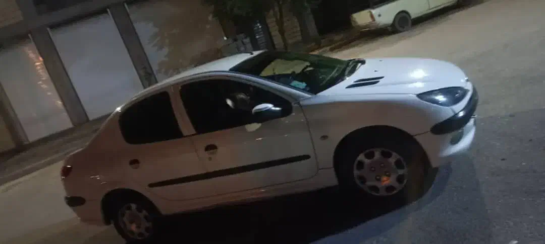 پژو ۲۰۶ صندوق دار v8 - 1388