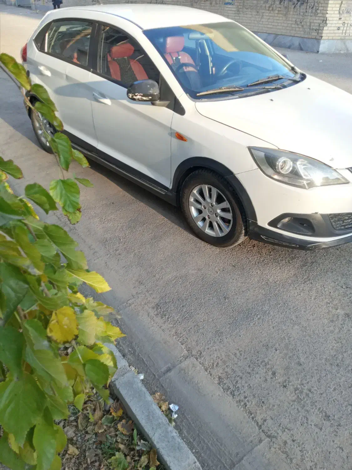 خودرو ام وی ام، 315 هاچ بک آگهی ann_20853162