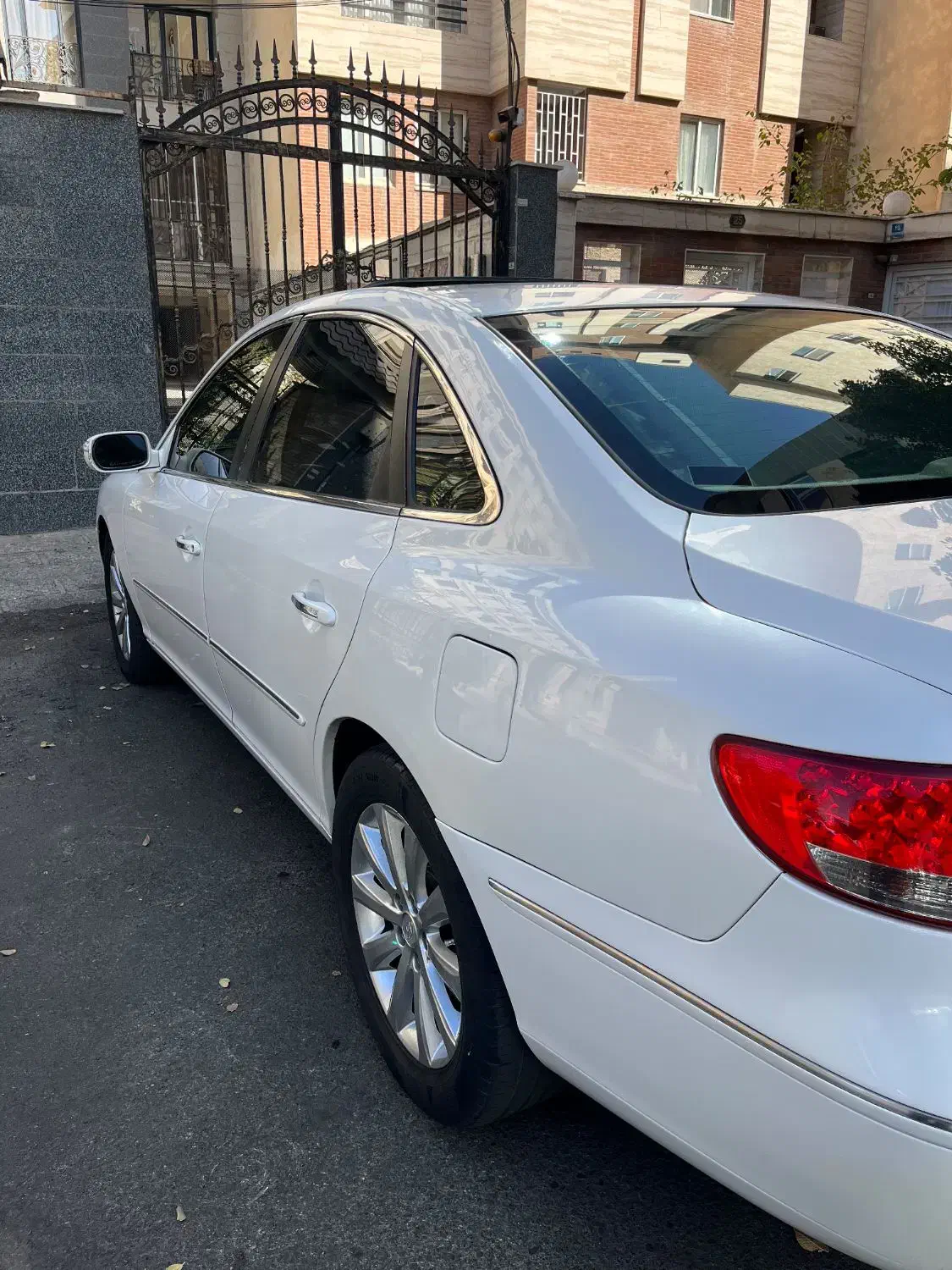 هیوندای آزرا (گرنجور) 3300cc - 2010
