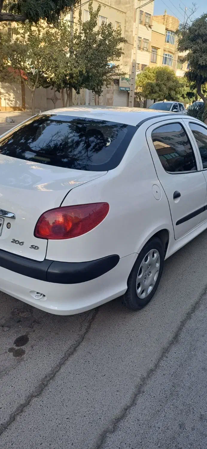 پژو ۲۰۶ صندوق دار v8 - 1400