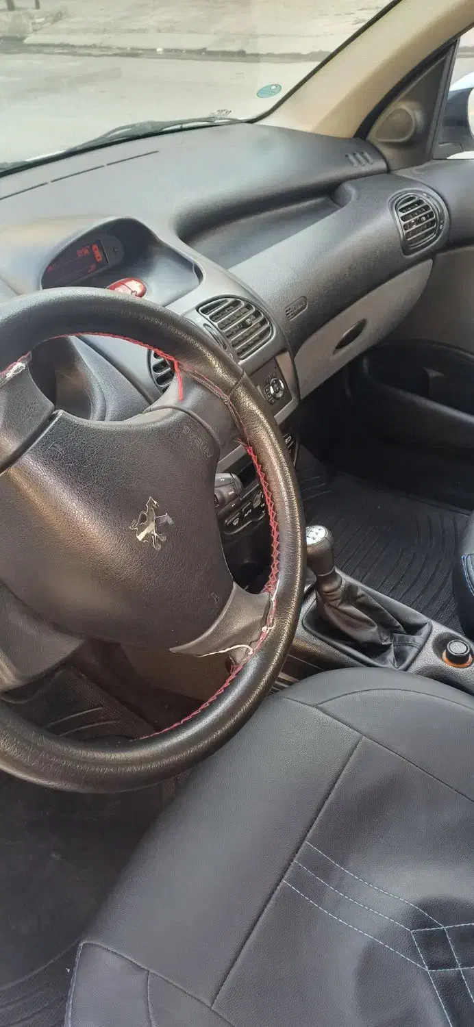 پژو ۲۰۶ صندوق دار v8 - 1400