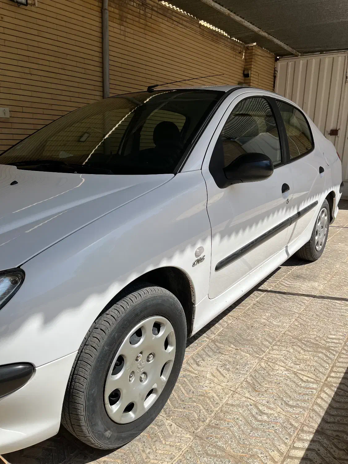 پژو ۲۰۶ صندوق دار v8 - 1390