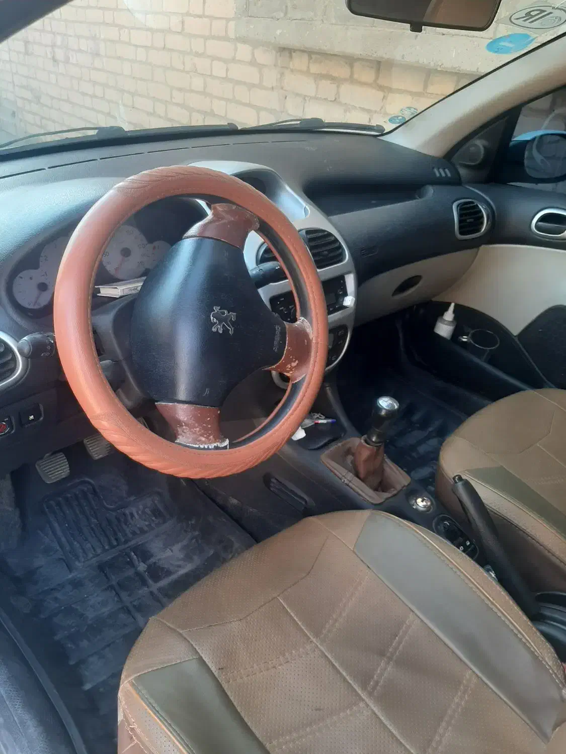 پژو ۲۰۶ صندوق دار v8 - 1391