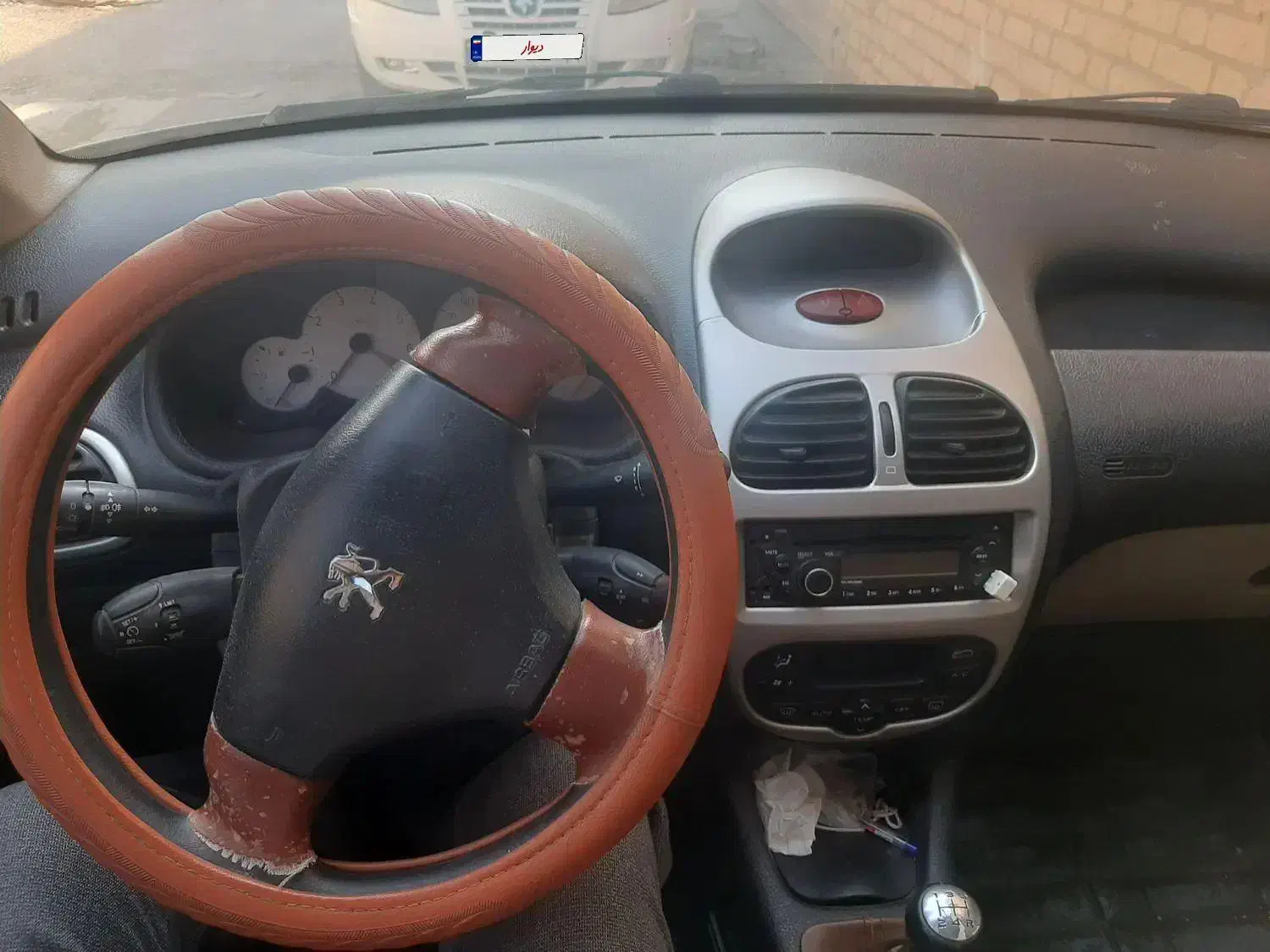 پژو ۲۰۶ صندوق دار v8 - 1391