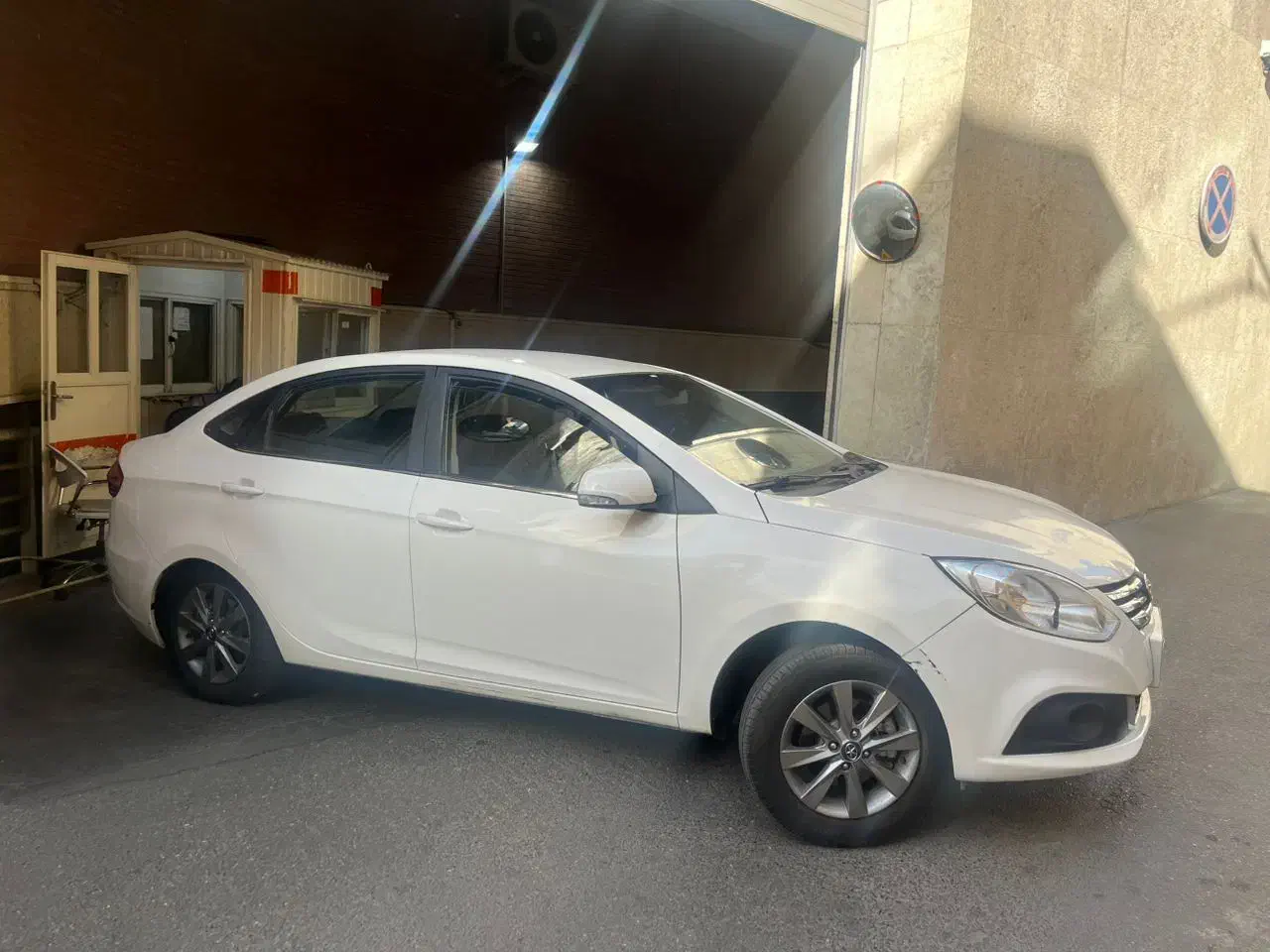 جک J4 اتوماتیک ساده - 1401