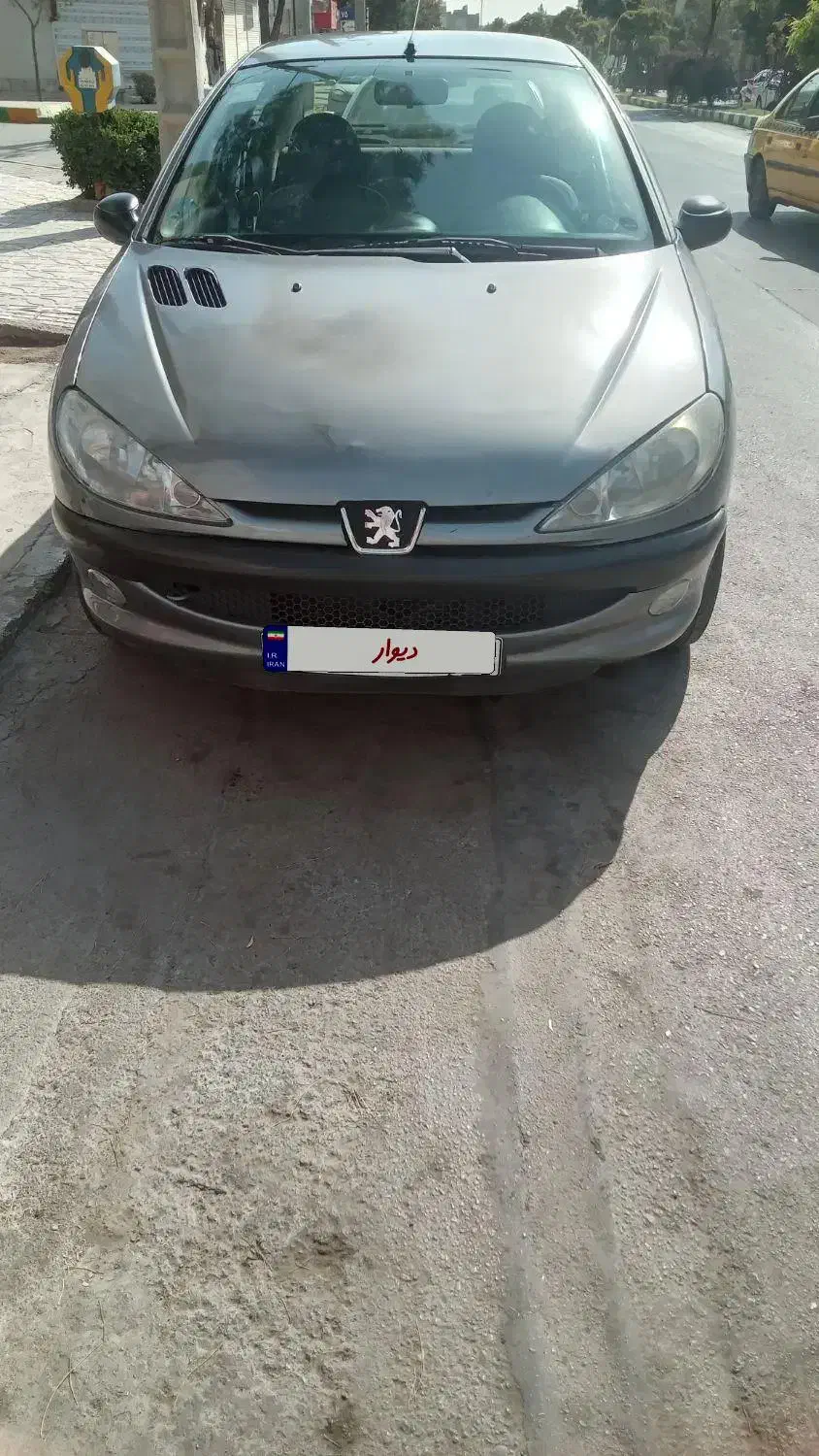 پژو ۲۰۶ صندوق دار v1 - 1389