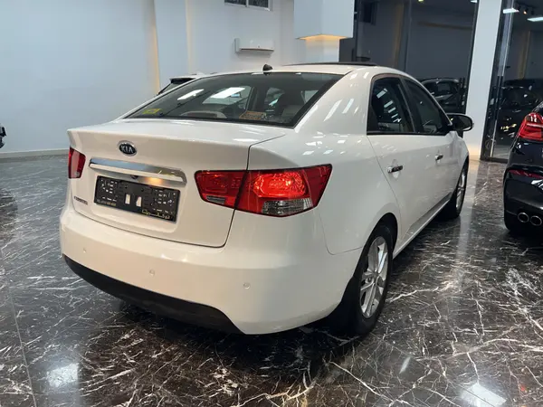 خودرو کیا، سراتو مونتاژ آگهی ann_20854376