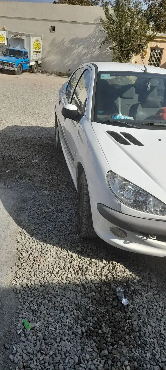 پژو ۲۰۶ صندوق دار v8 - 1393