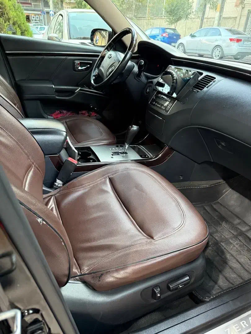 هیوندای آزرا (گرنجور) 3300cc - 2010