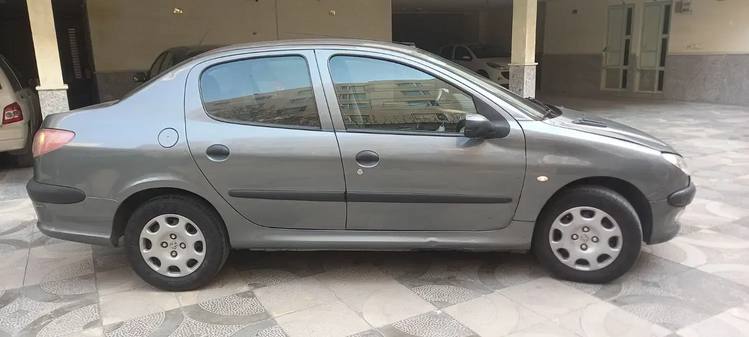 پژو ۲۰۶ صندوق دار v8 - 1394