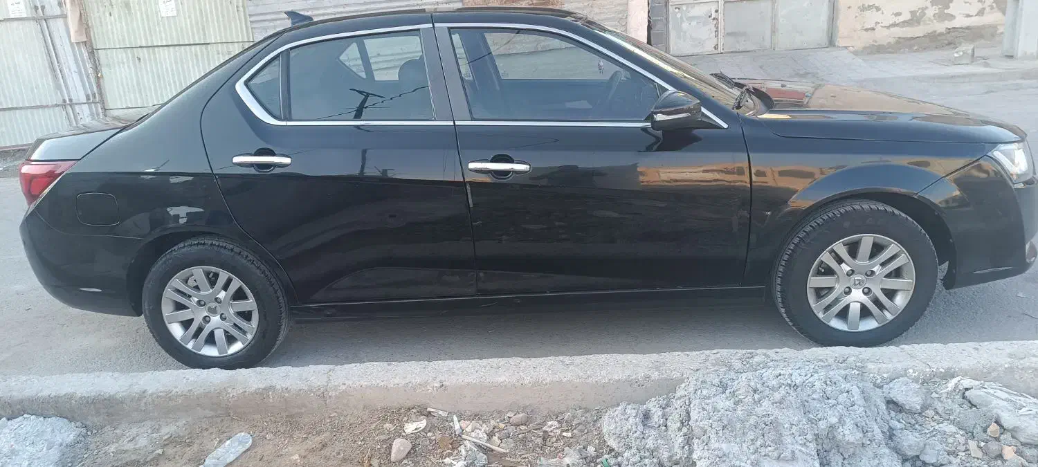 دنا پلاس تیپ ۲ سانروف ۴ ایربگ - 1399