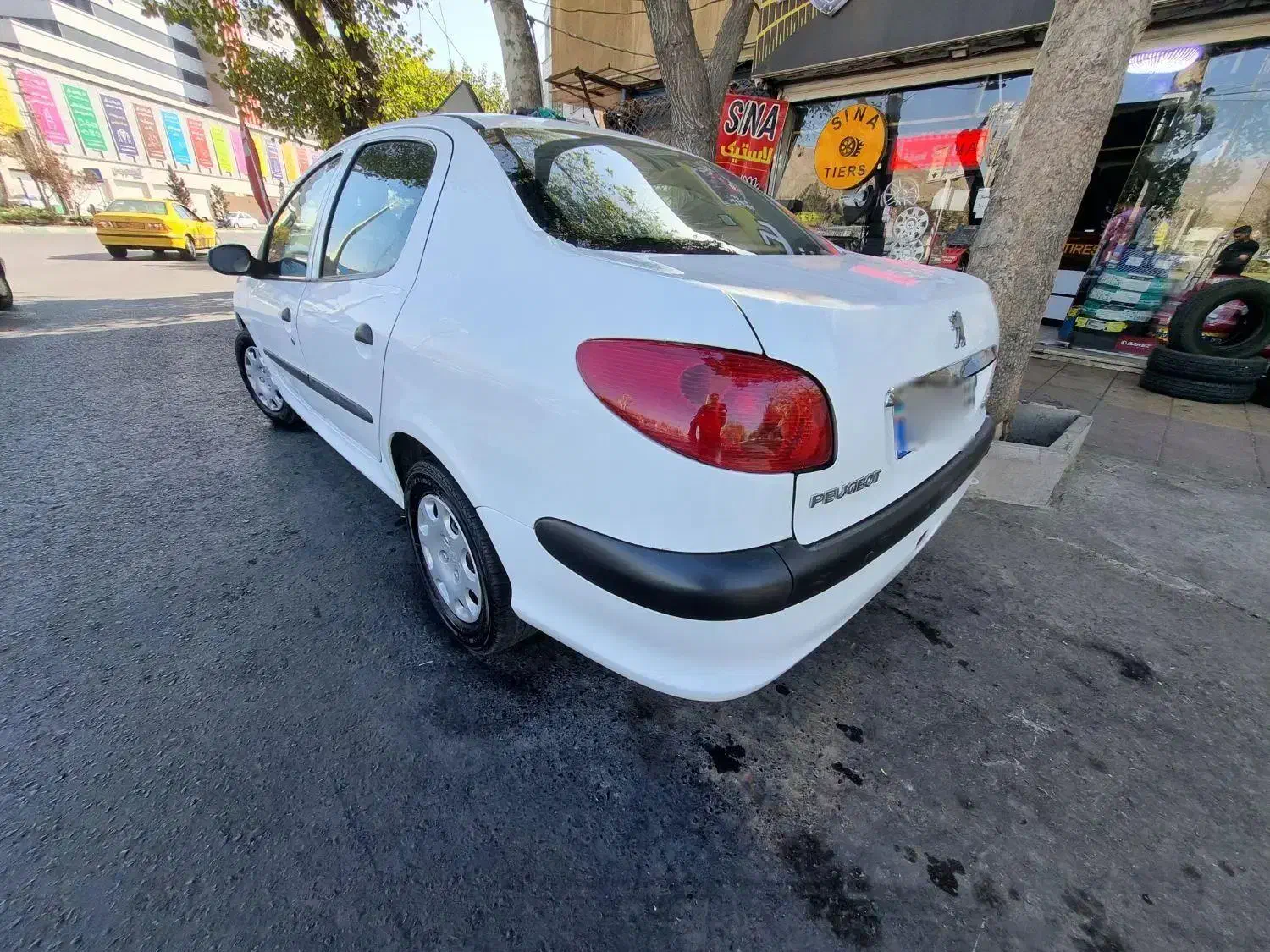 پژو ۲۰۶ صندوق دار v8 - 1394