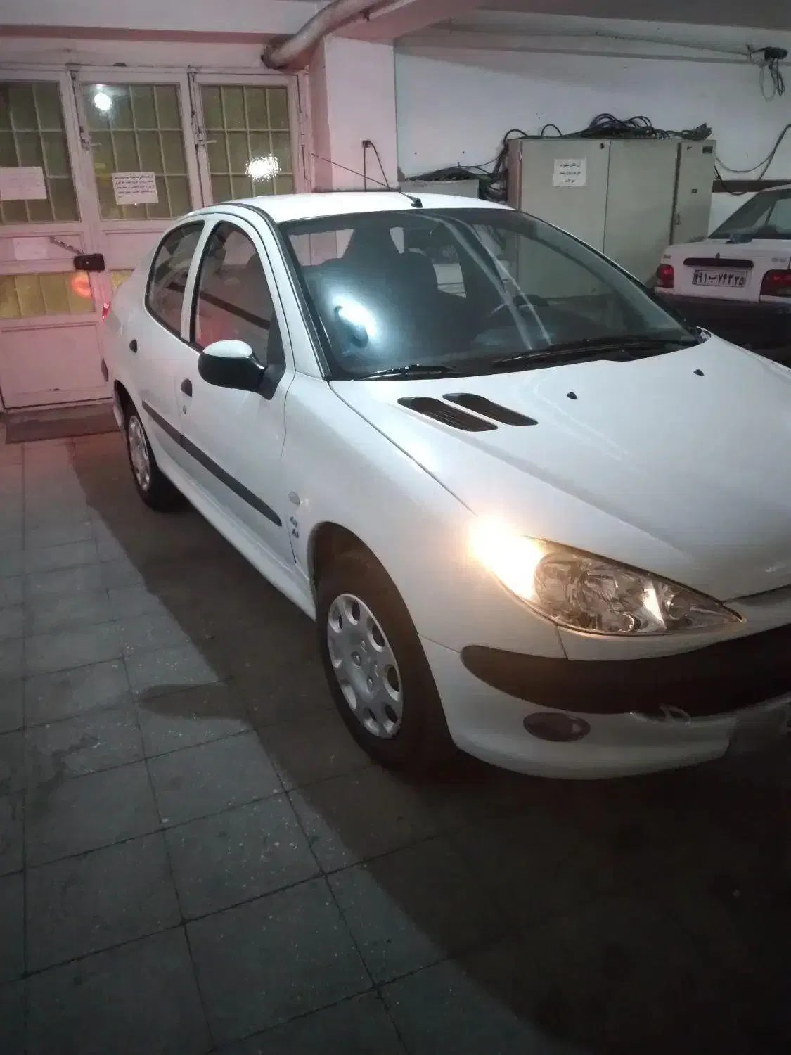 پژو ۲۰۶ صندوق دار v8 - 1388