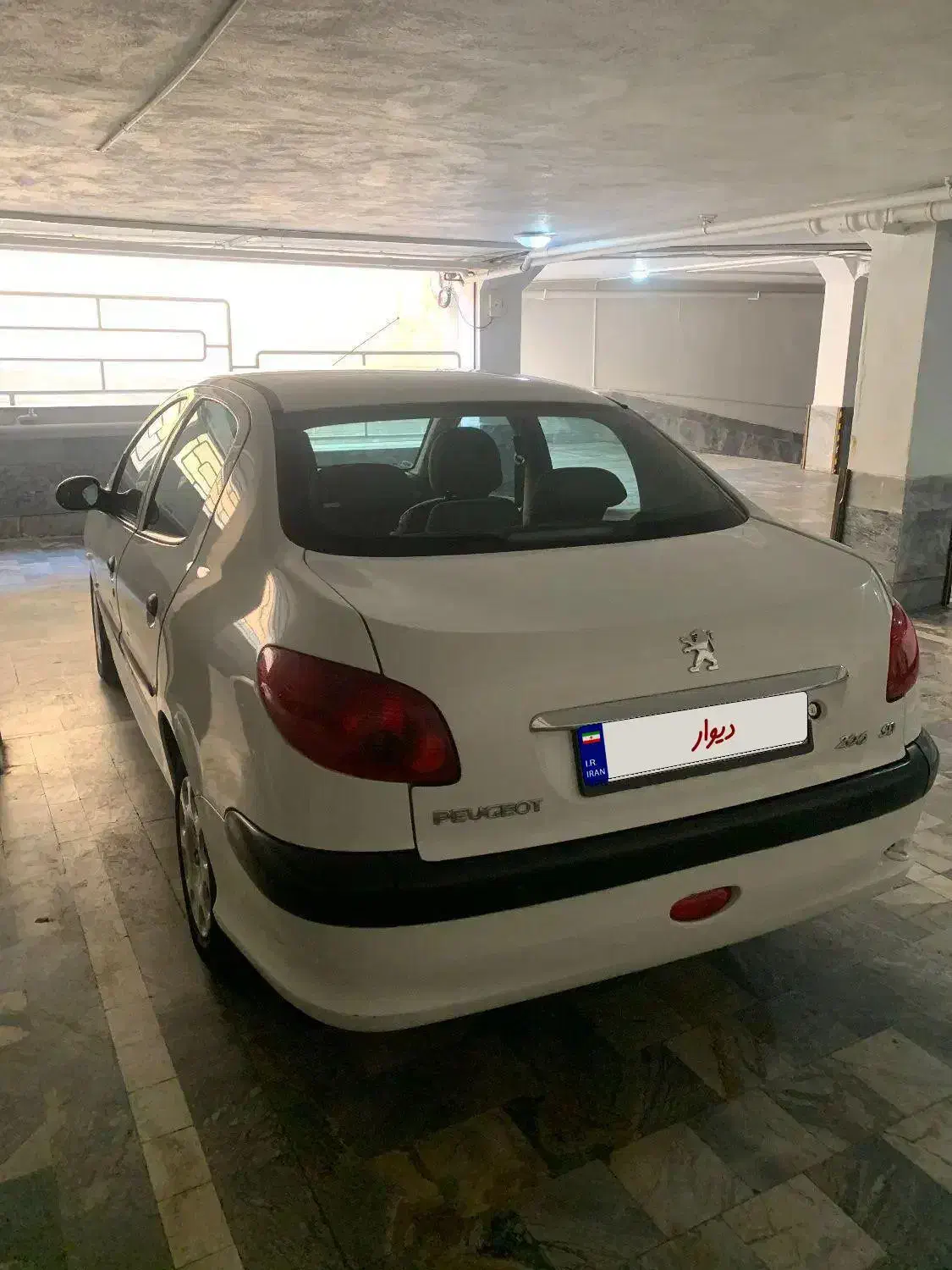 پژو ۲۰۶ صندوق دار v8 - 1396