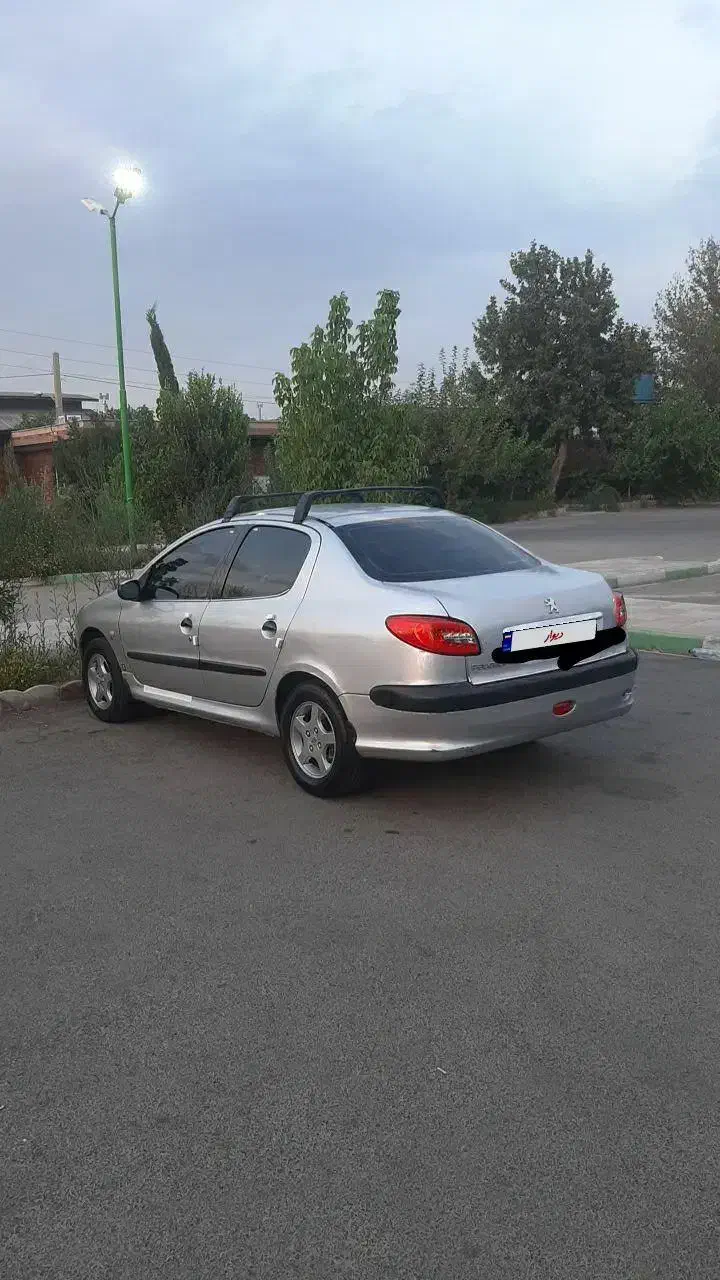 پژو ۲۰۶ صندوق دار v8 - 1386