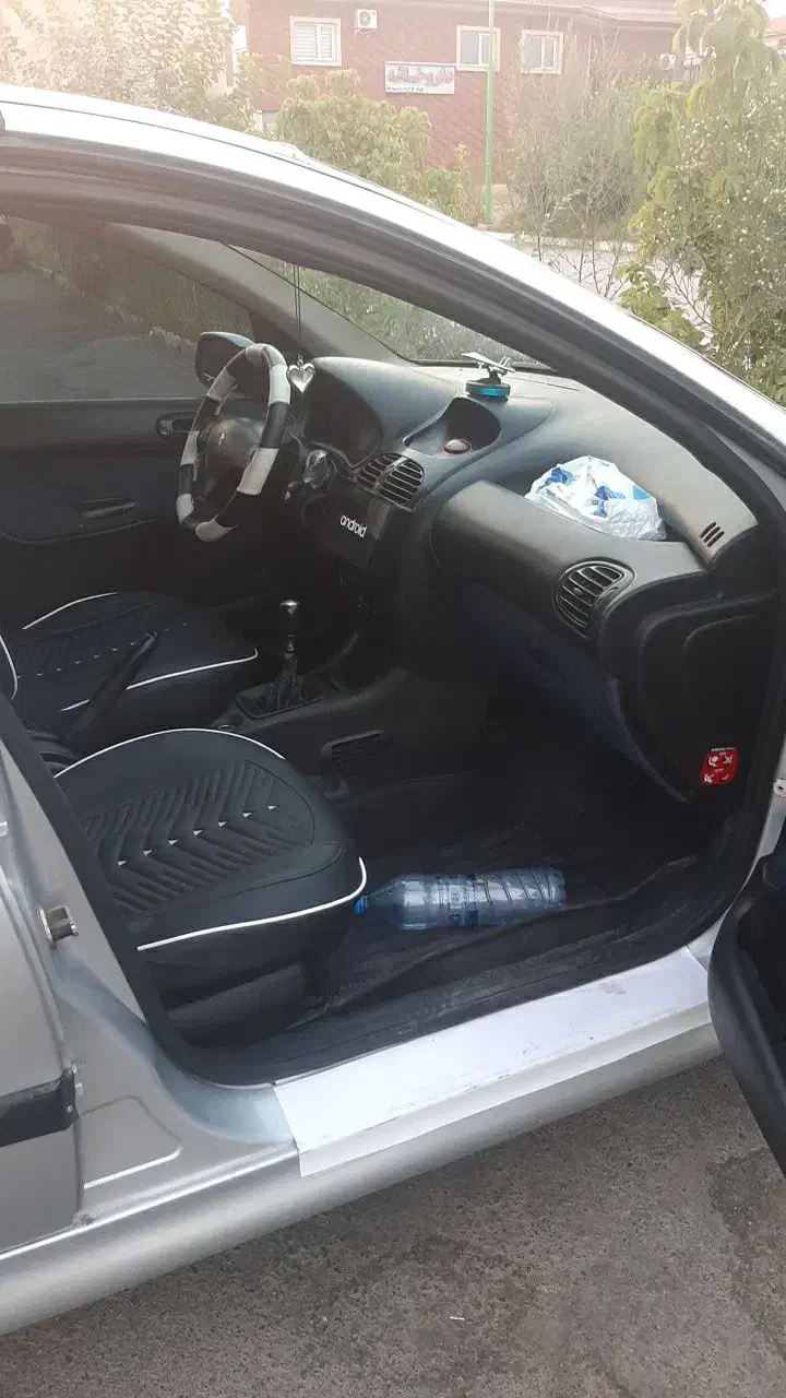 پژو ۲۰۶ صندوق دار v8 - 1386