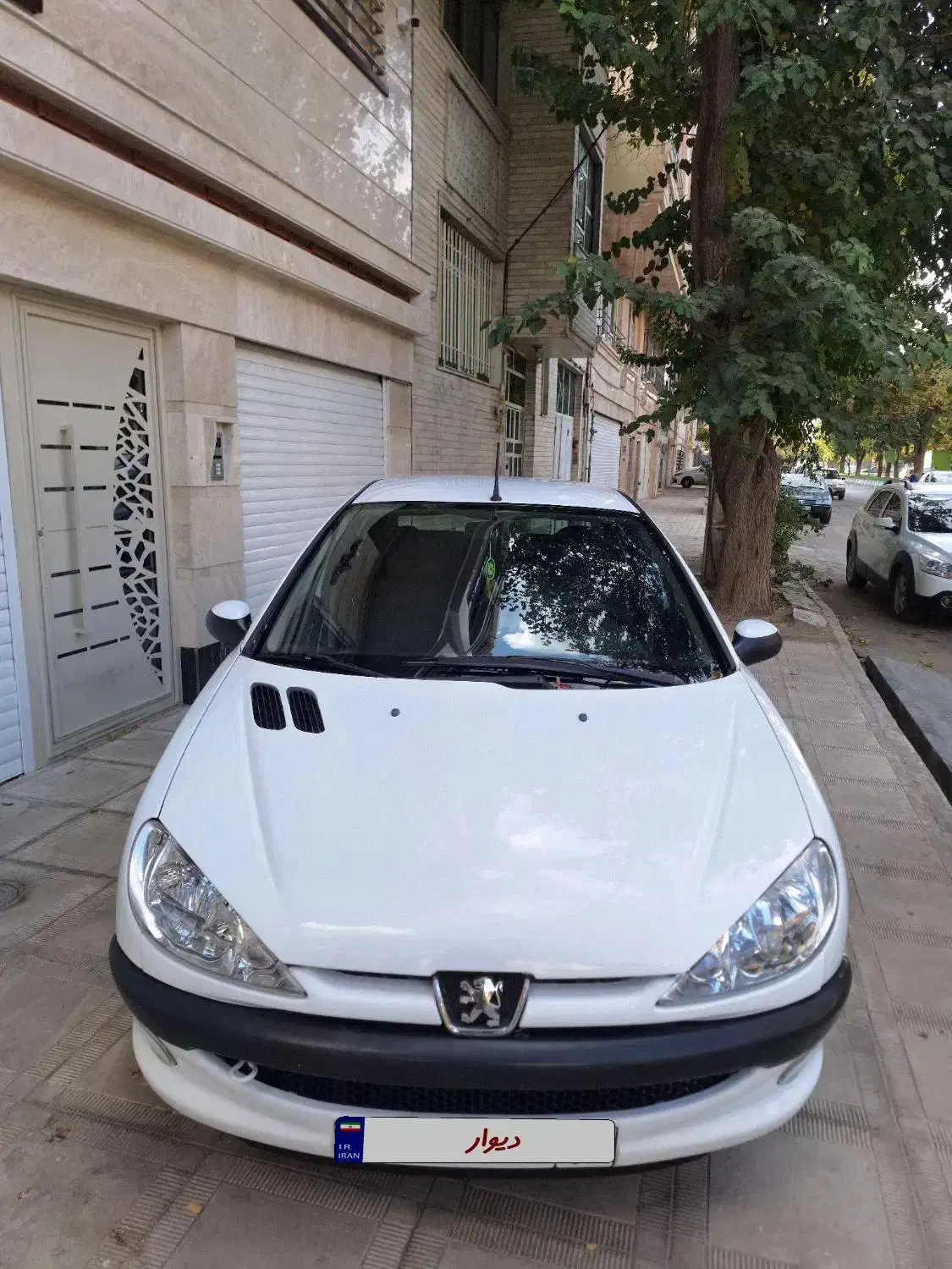 پژو ۲۰۶ صندوق دار v8 - 1394