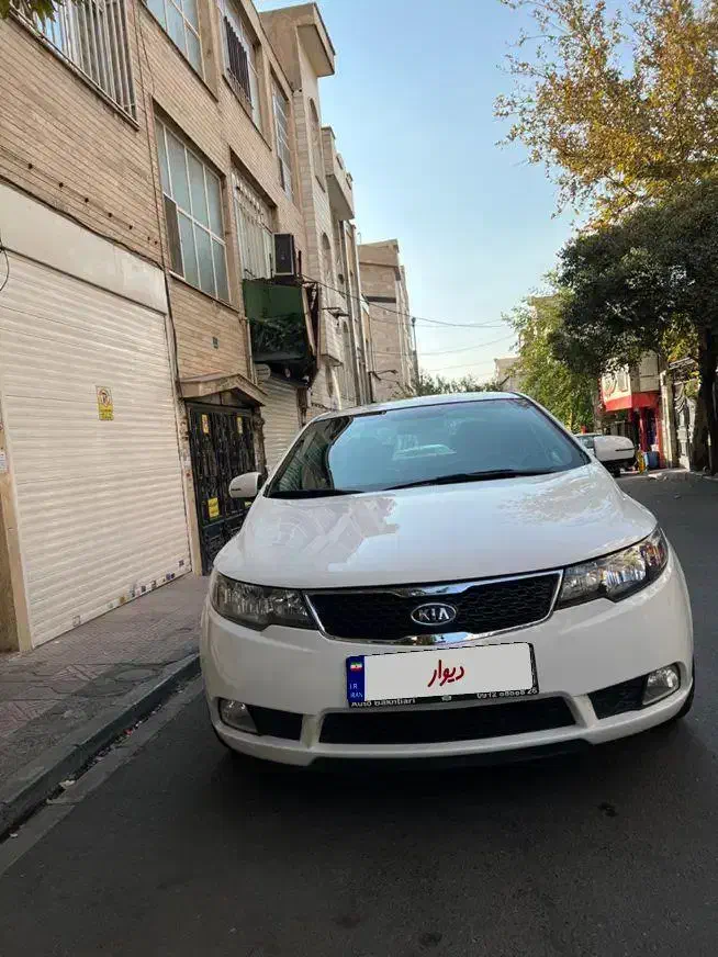 خودرو کیا، سراتو مونتاژ آگهی ann_20858322