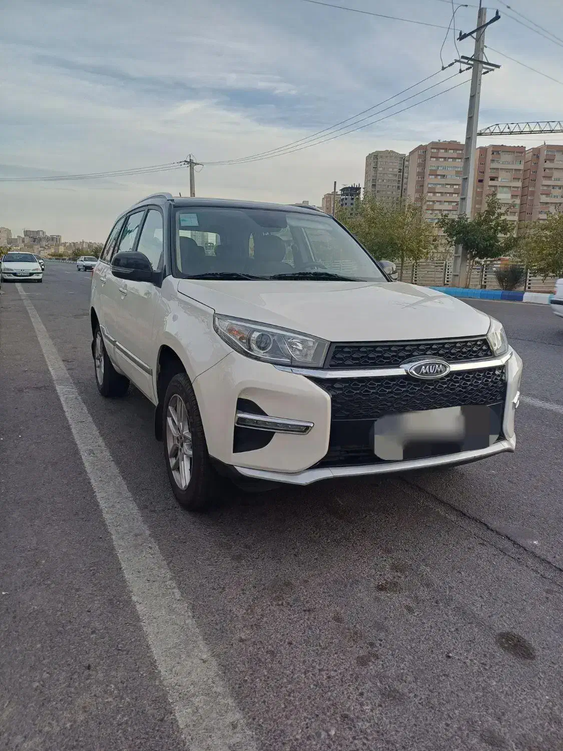 خودرو ام وی ام، X33 آگهی ann_20858421