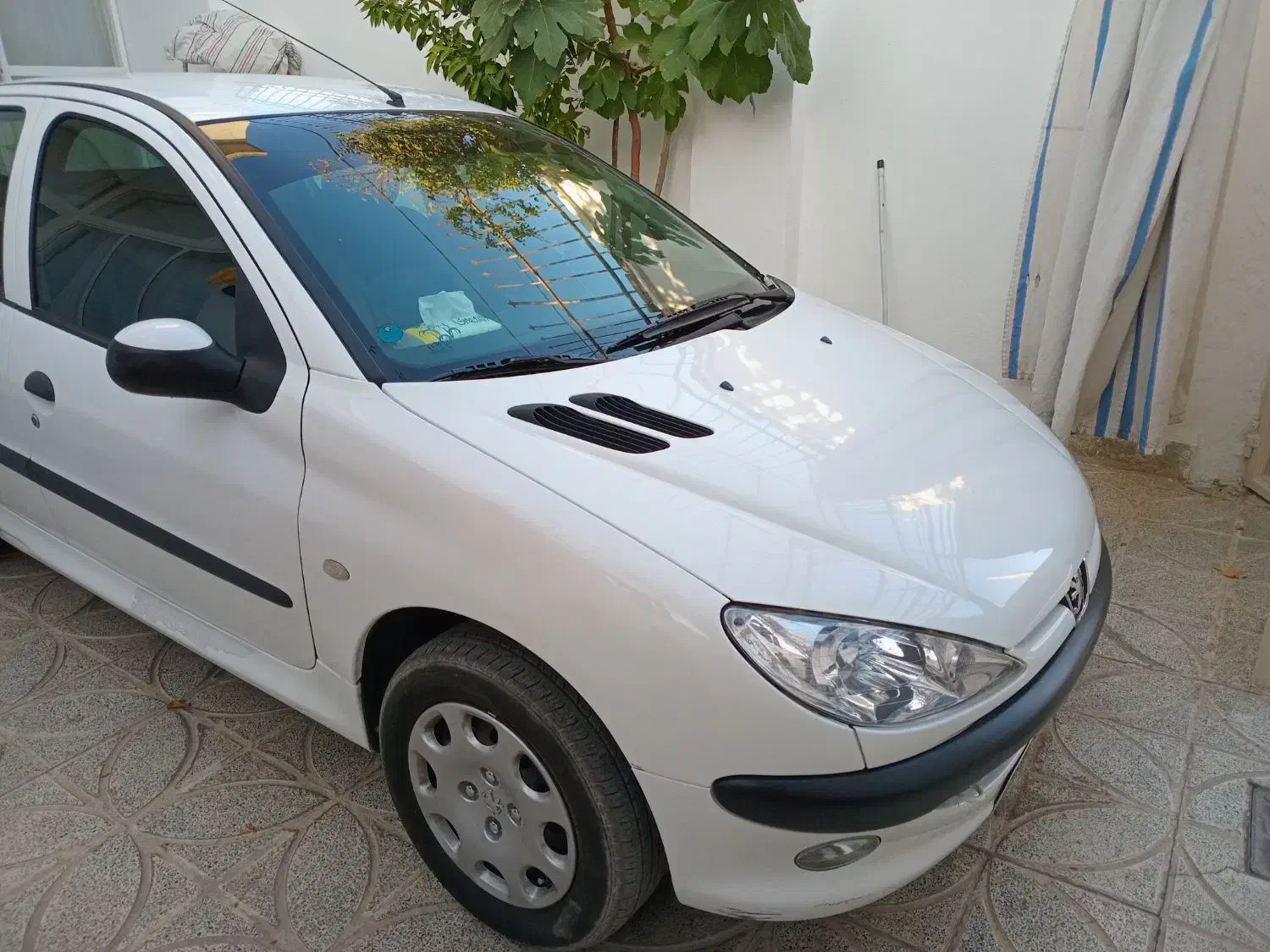 پژو ۲۰۶ صندوق دار v8 - 1398