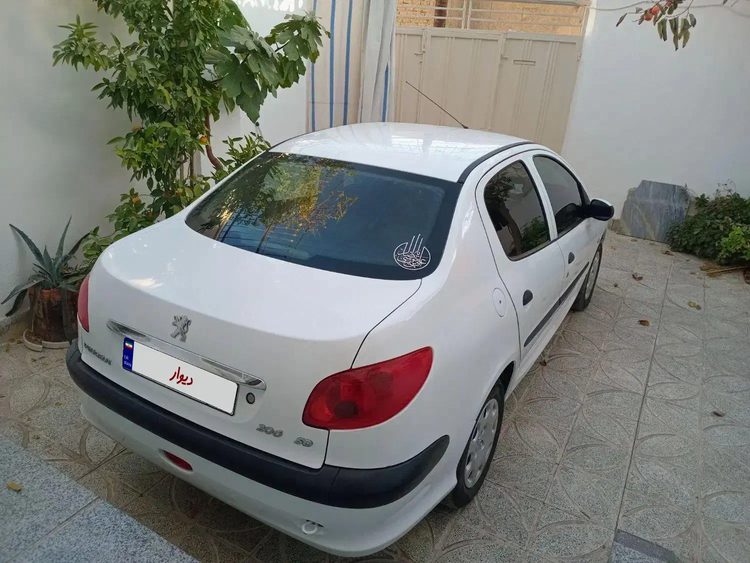 پژو ۲۰۶ صندوق دار v8 - 1398