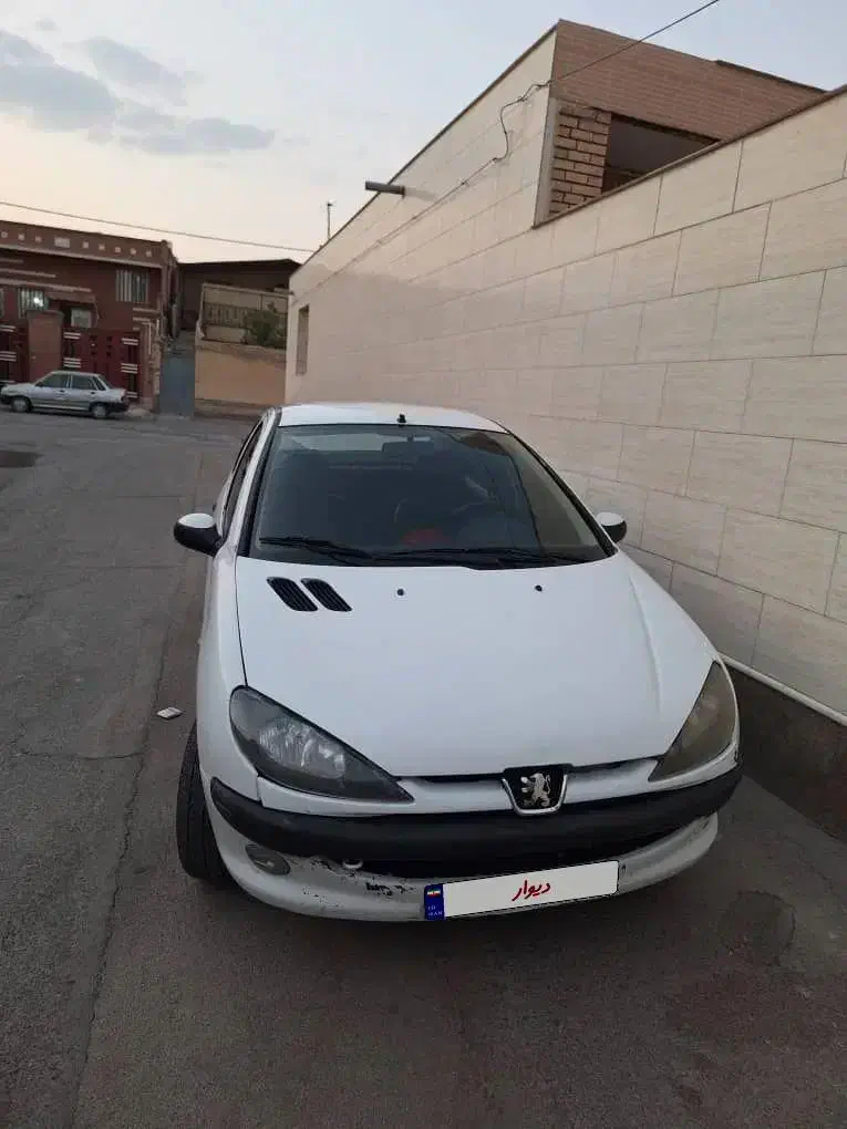 پژو ۲۰۶ صندوق دار v2 - 1390