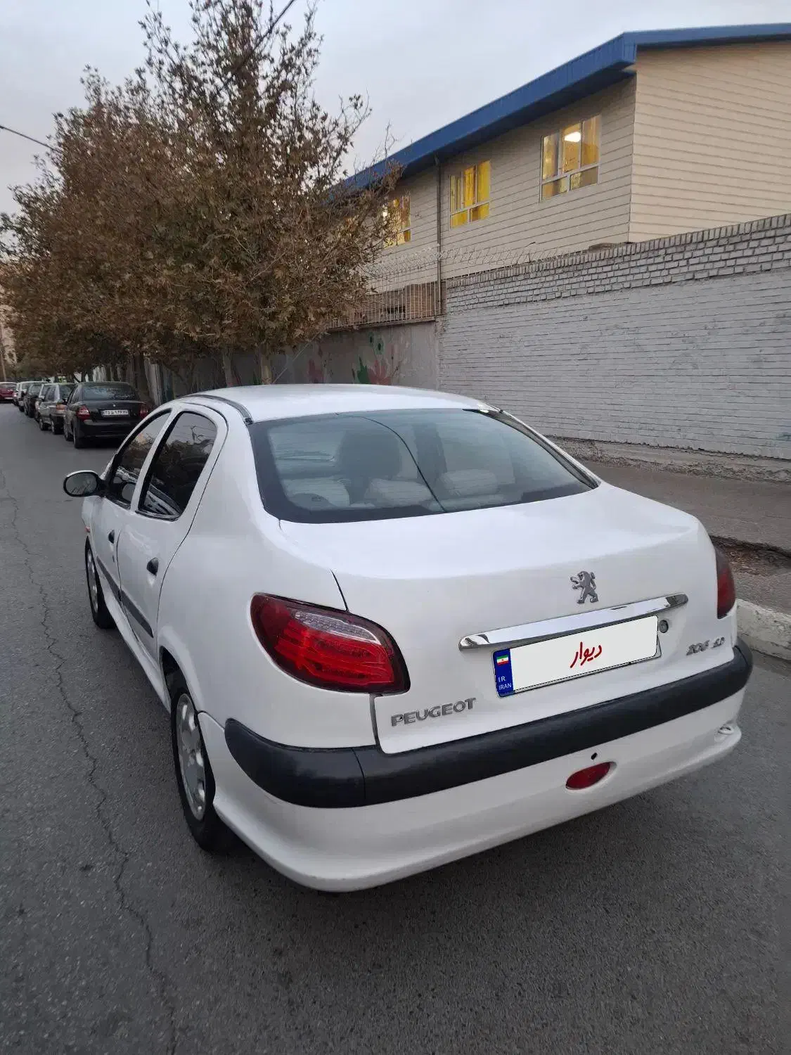 پژو ۲۰۶ صندوق دار v8 - 1387