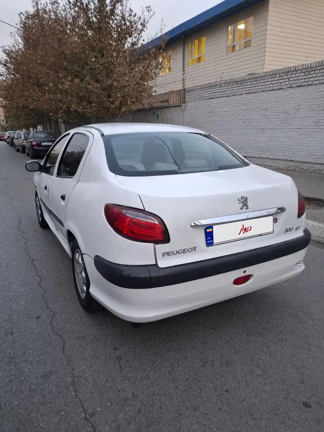 پژو ۲۰۶ صندوق دار v8 - 1387