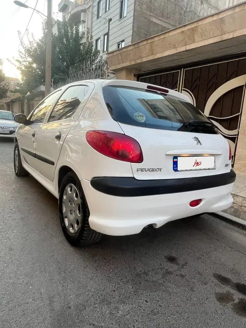 پژو 206 تیپ 5 - 1396