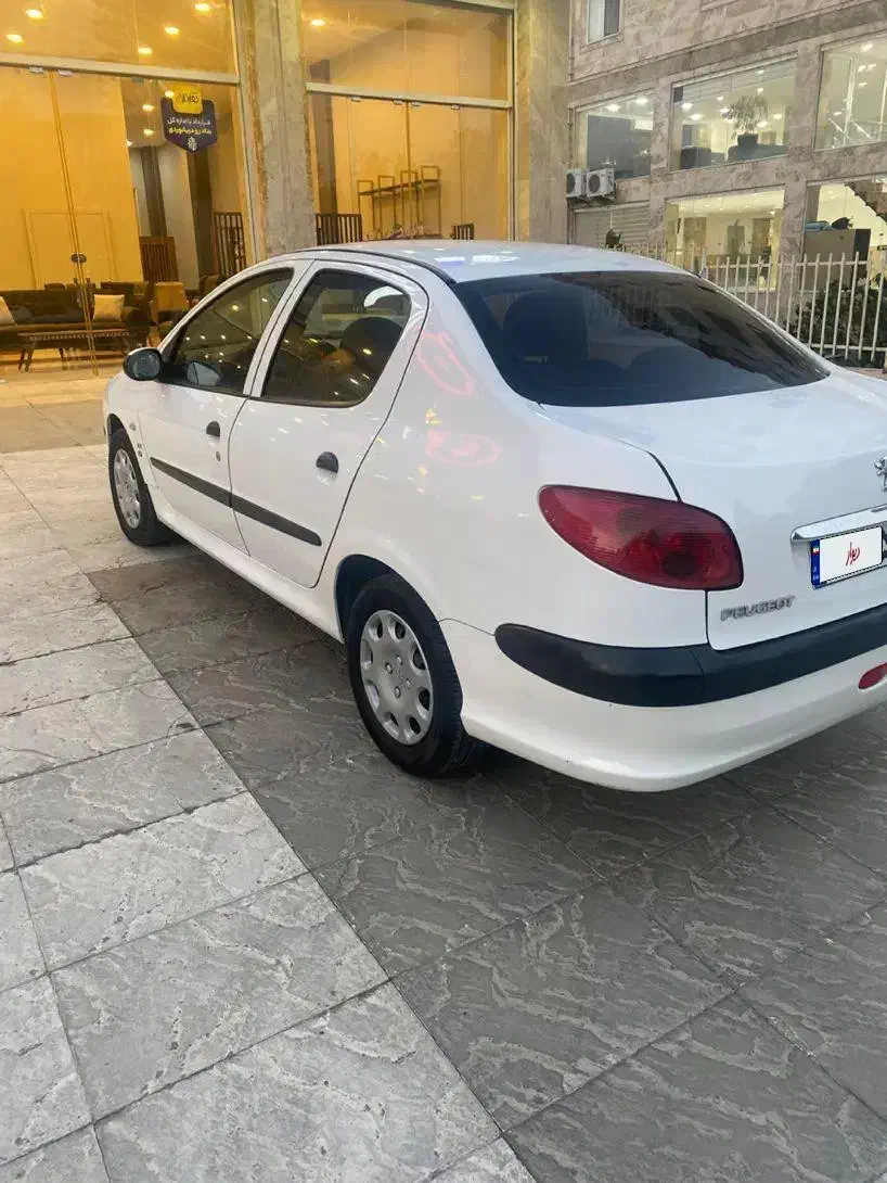 پژو ۲۰۶ صندوق دار v8 - 1396