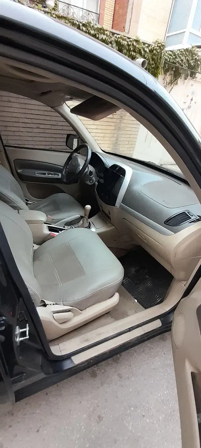 ام وی ام X33 دنده‌ای ساده - 1390