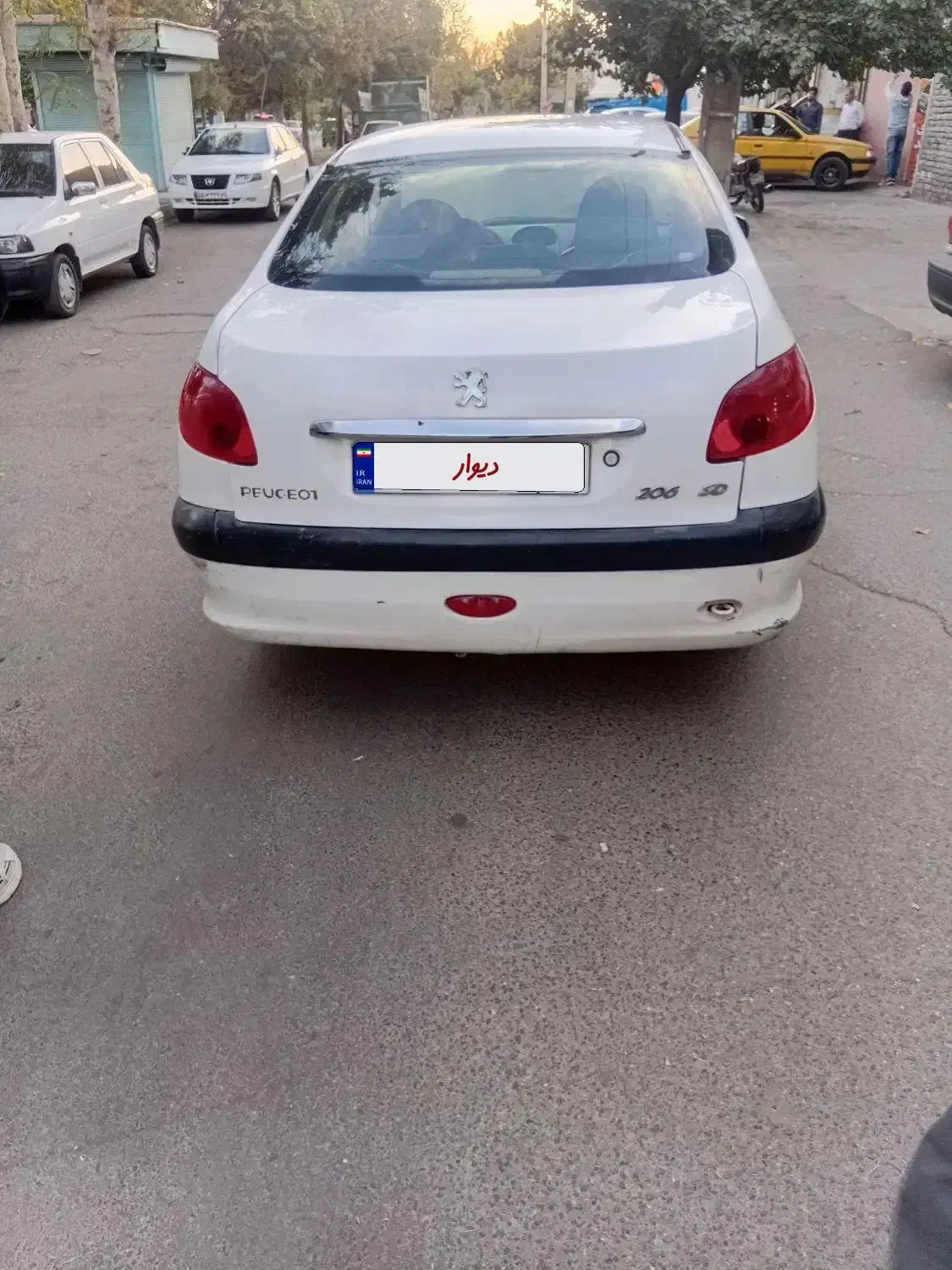 خودرو پژو، ۲۰۶ صندوق دار آگهی ann_20860103