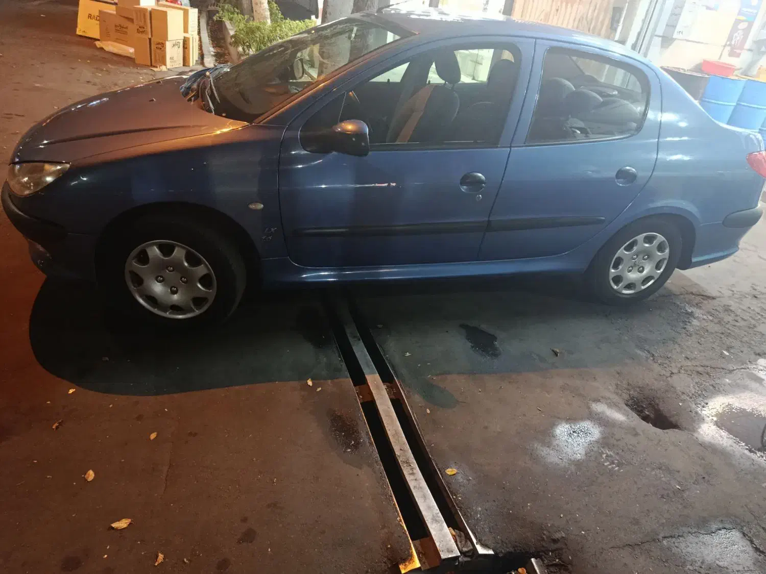 پژو ۲۰۶ صندوق دار v8 - 1396