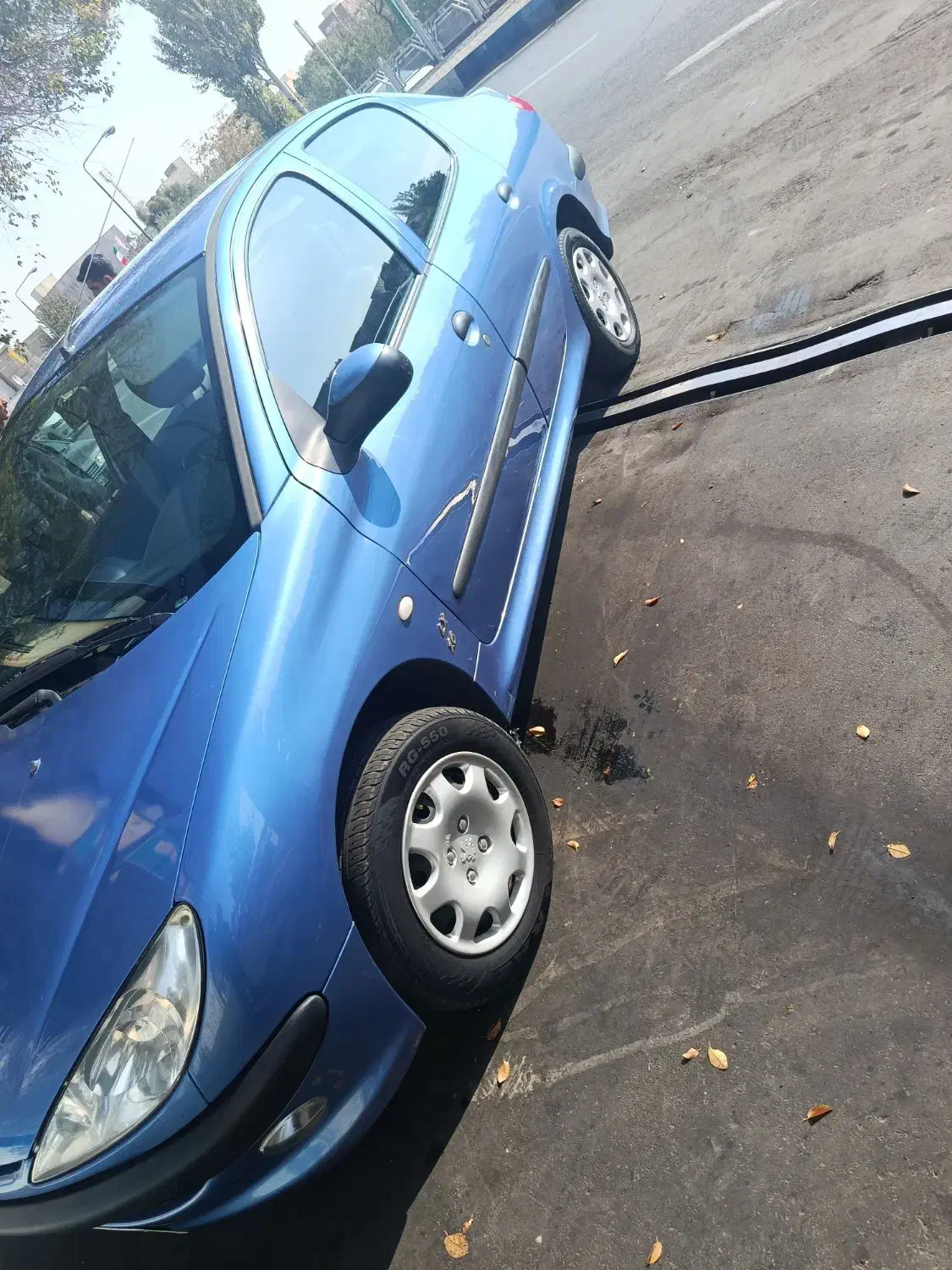 پژو ۲۰۶ صندوق دار v8 - 1396