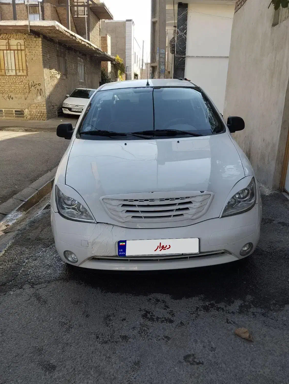 تیبا صندوق دار SX - 1400