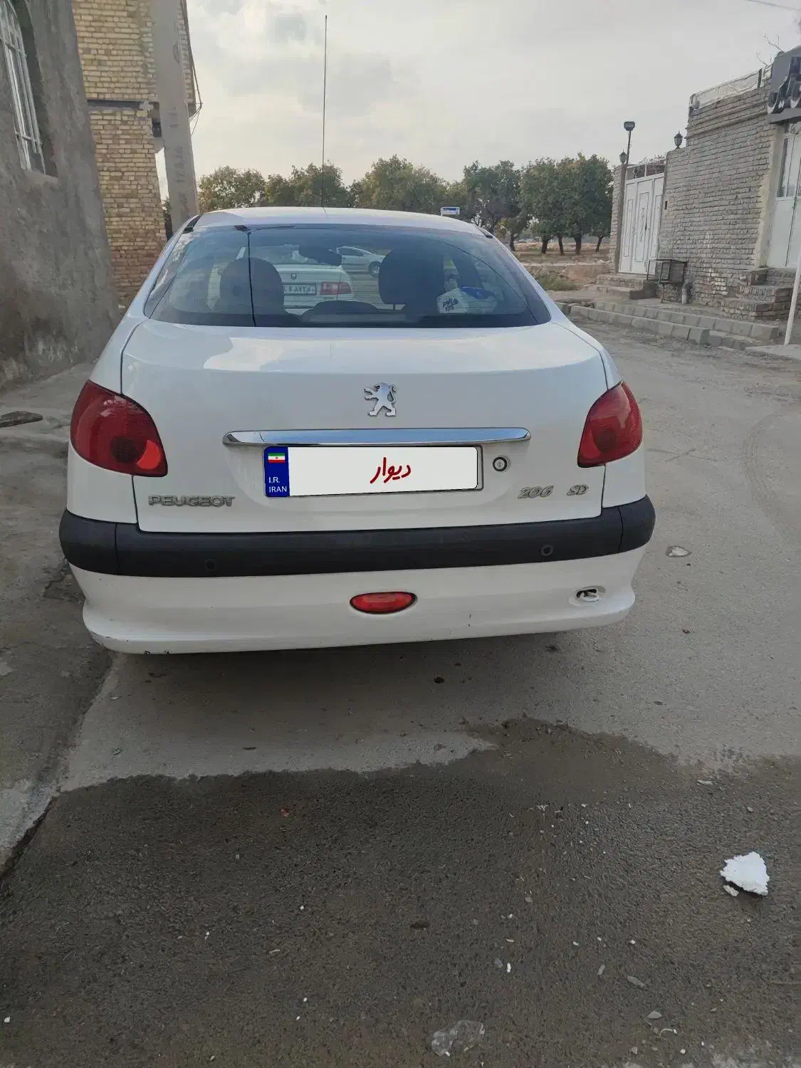 خودرو پژو، ۲۰۶ صندوق دار آگهی ann_20860506