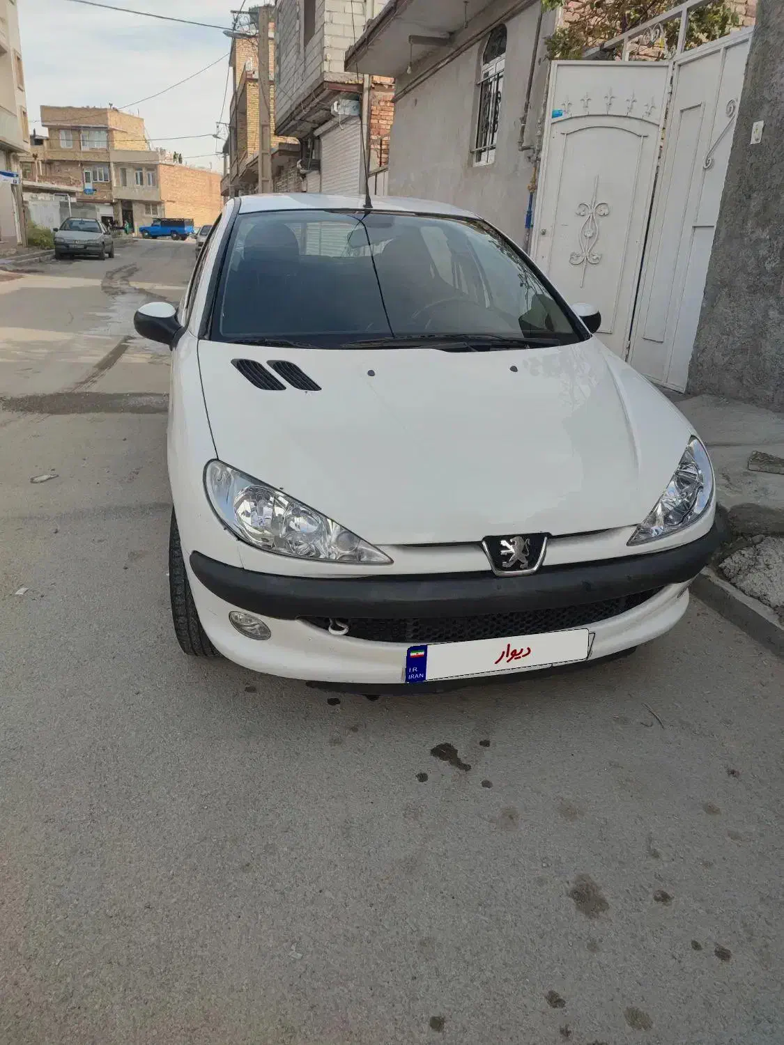 پژو ۲۰۶ صندوق دار v8 - 1396