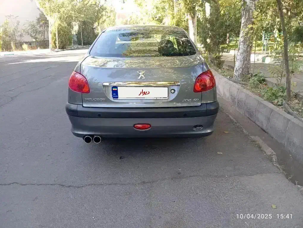 پژو ۲۰۶ صندوق دار v8 - 1397