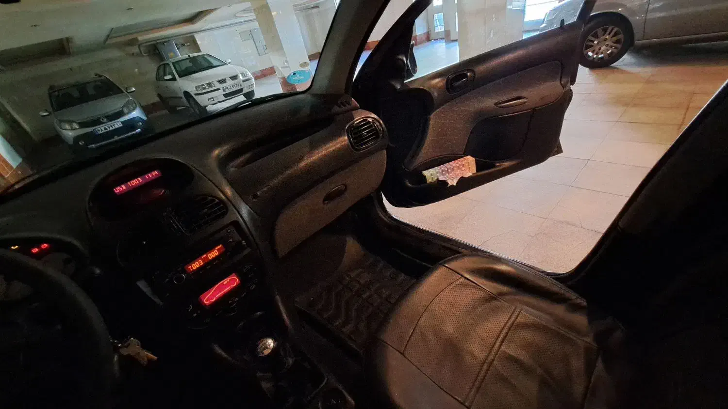 پژو ۲۰۶ صندوق دار v8 - 1390