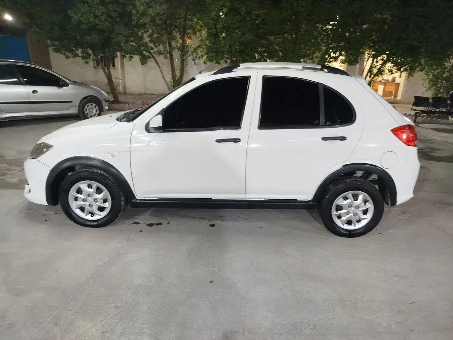خودرو کوییک، معمولی آگهی ann_20861857