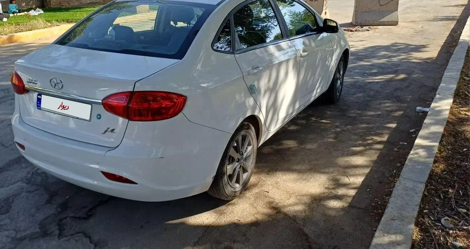 جک J4 اتوماتیک آپشنال - 1404