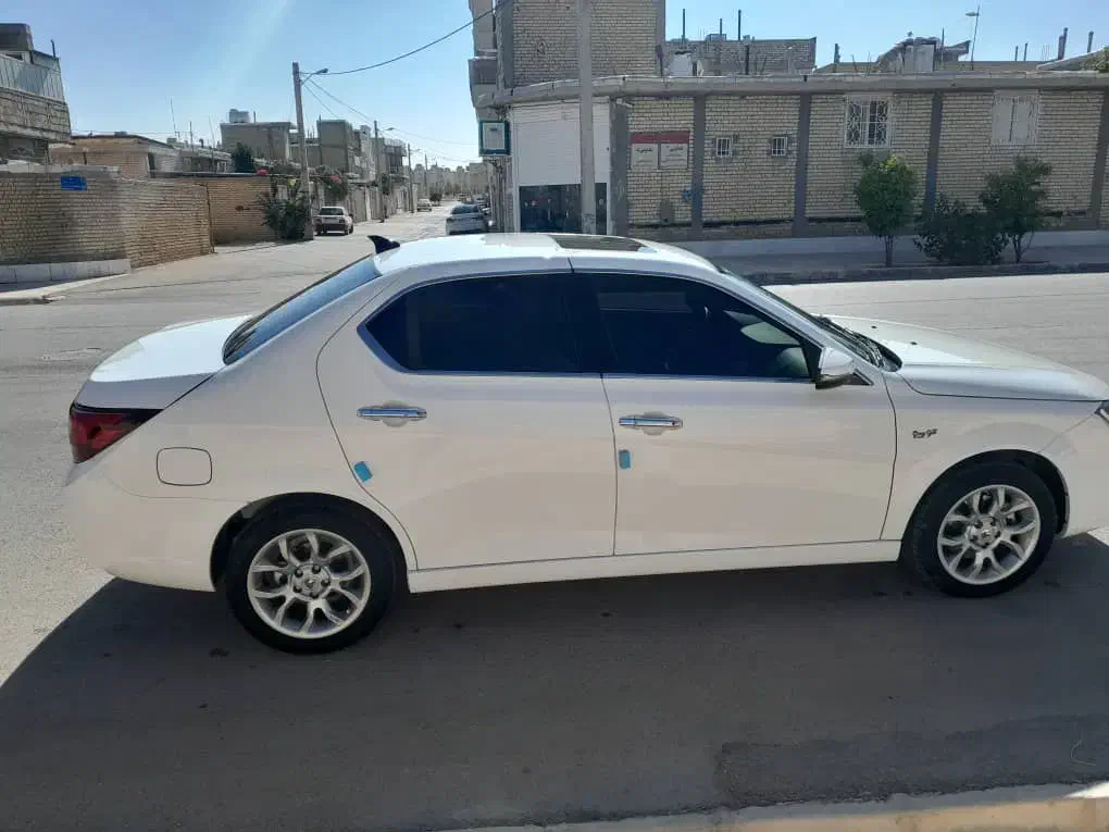 دنا پلاس توربو 6 دنده - 1402