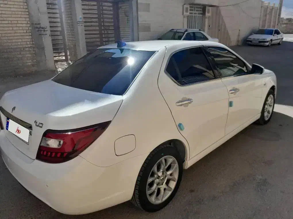 دنا پلاس توربو 6 دنده - 1402