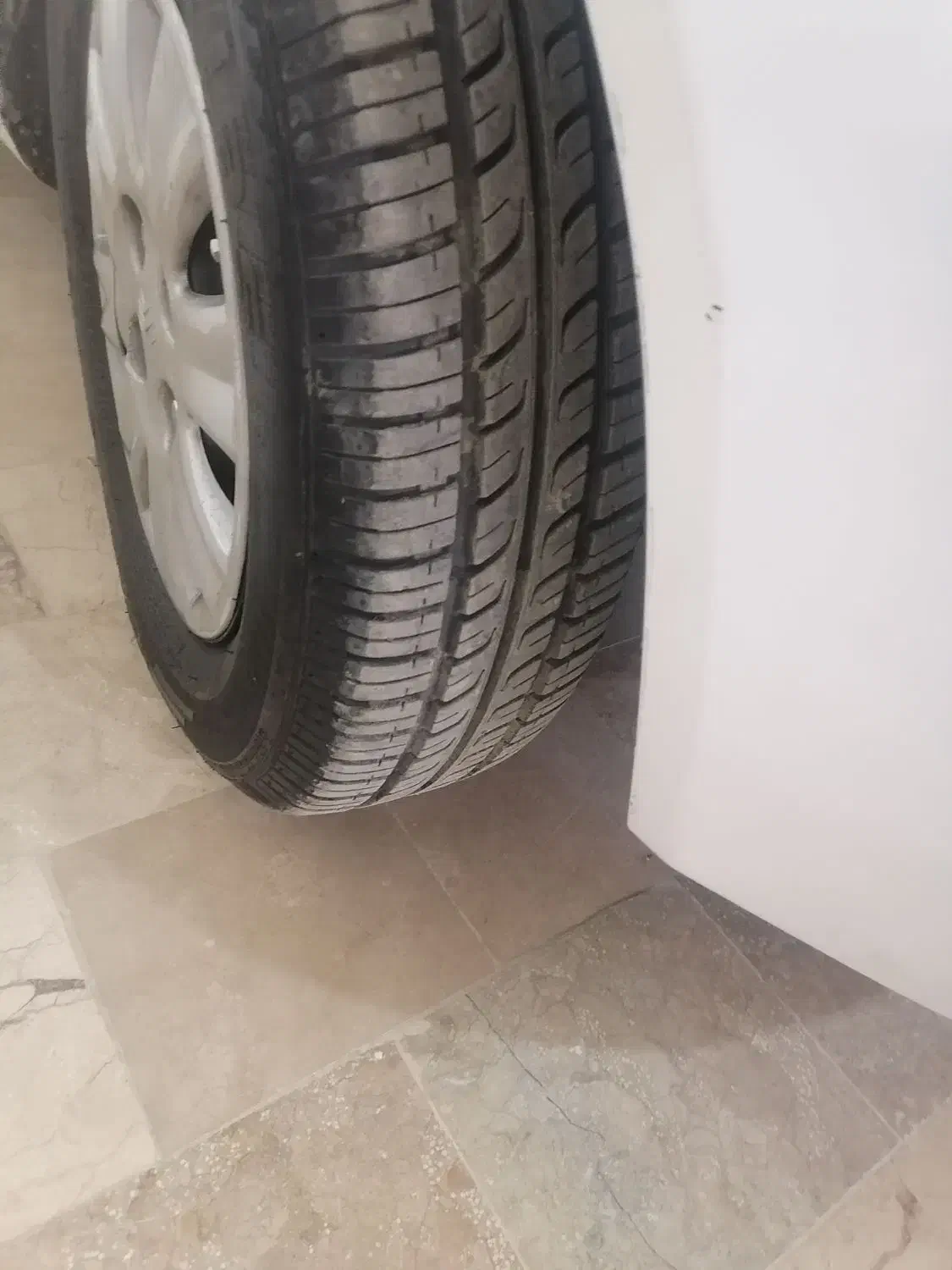 تیبا صندوق دار SL - 1394