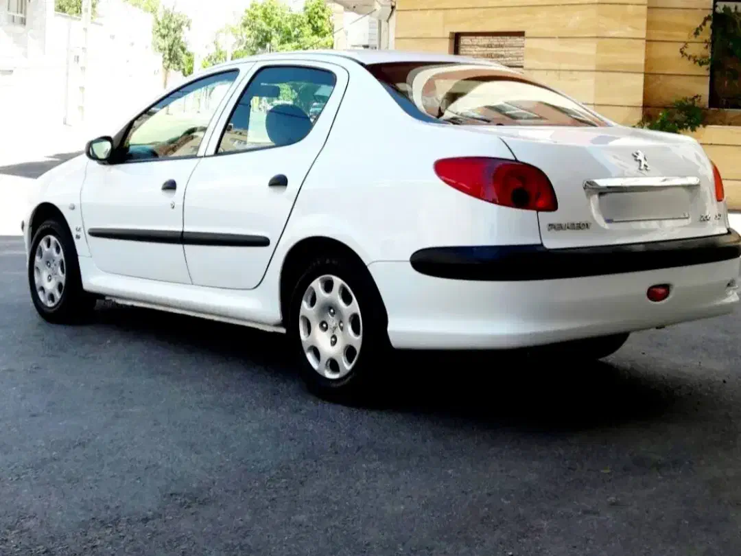 پژو ۲۰۶ صندوق دار v8 - 1388